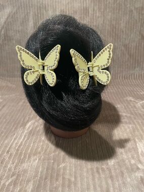 Butterfly Hair Claw Clips - Pale Yellow Rhinestone Accent